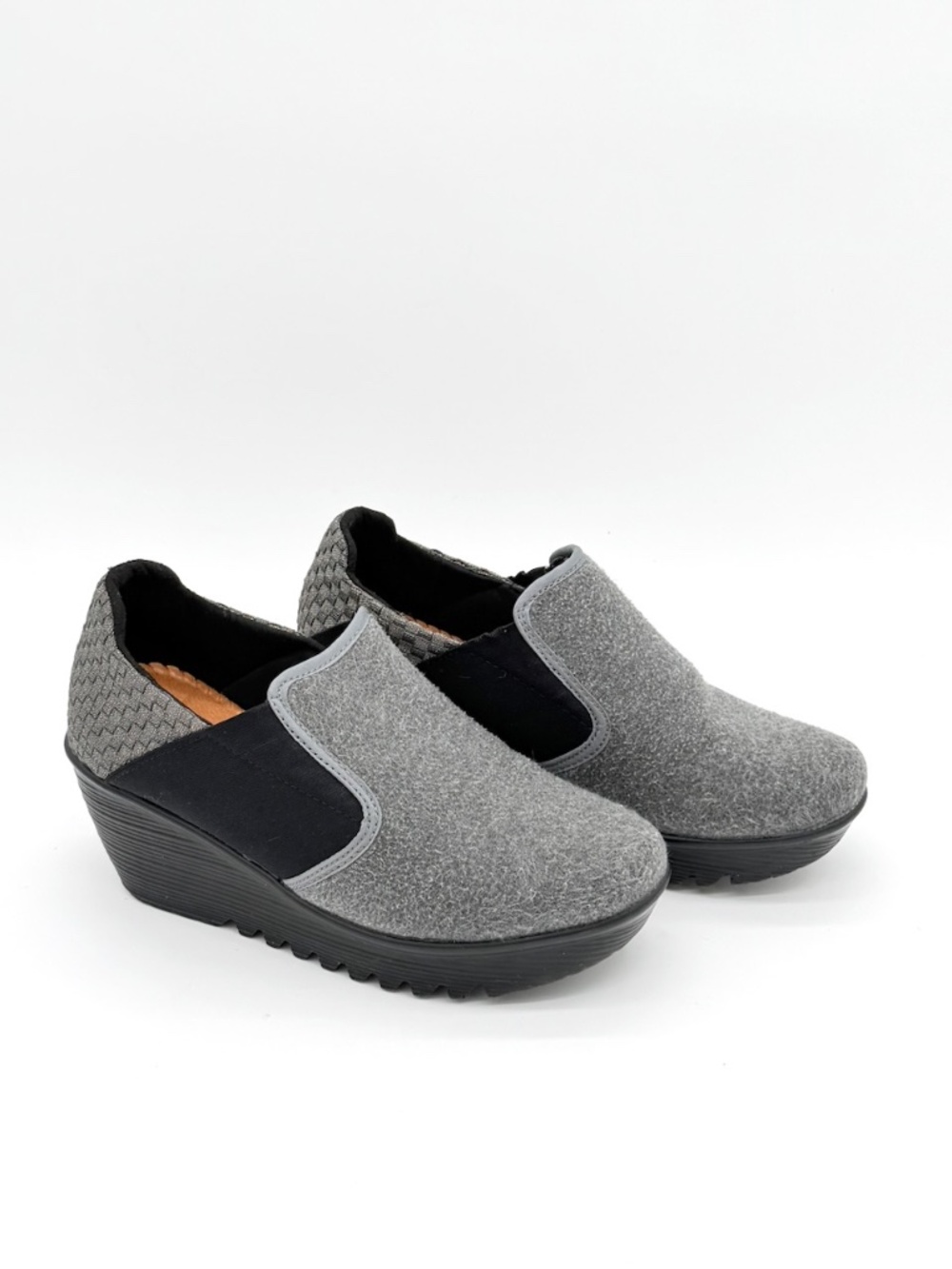 Bernie Mev Bari Womens Grey Felt Wedge Ankle Booties Comfort Slip On Shoes sz 38